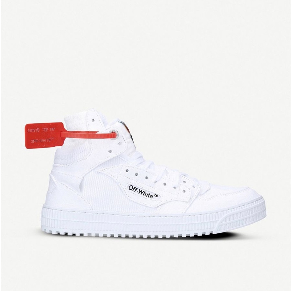 OFF-WHITE C/O VIRGIL ABLOH
